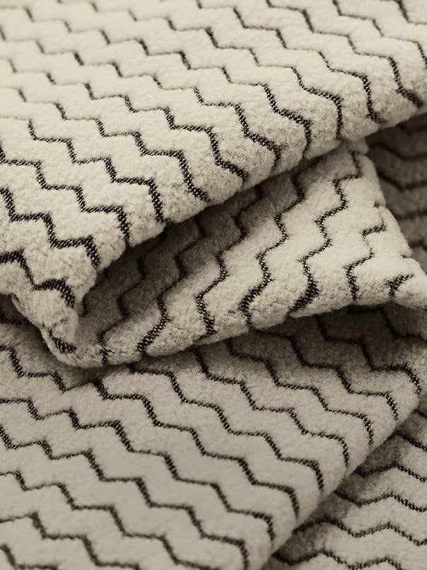 Bata Wave Pattern Stand Collar Outdoor Windproof Zipper Jacket