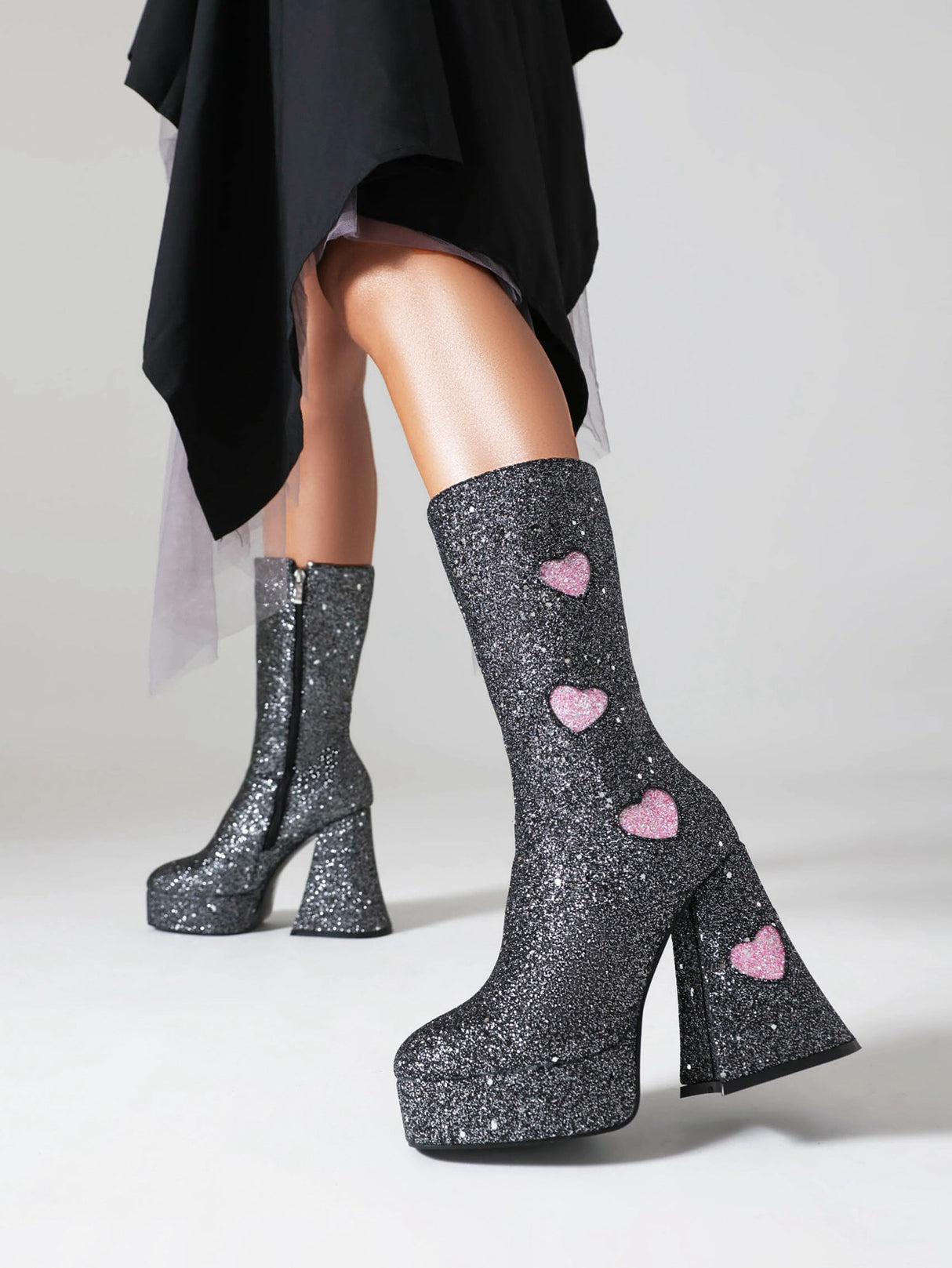 Heart-shaped Platform Mid-calf Boots