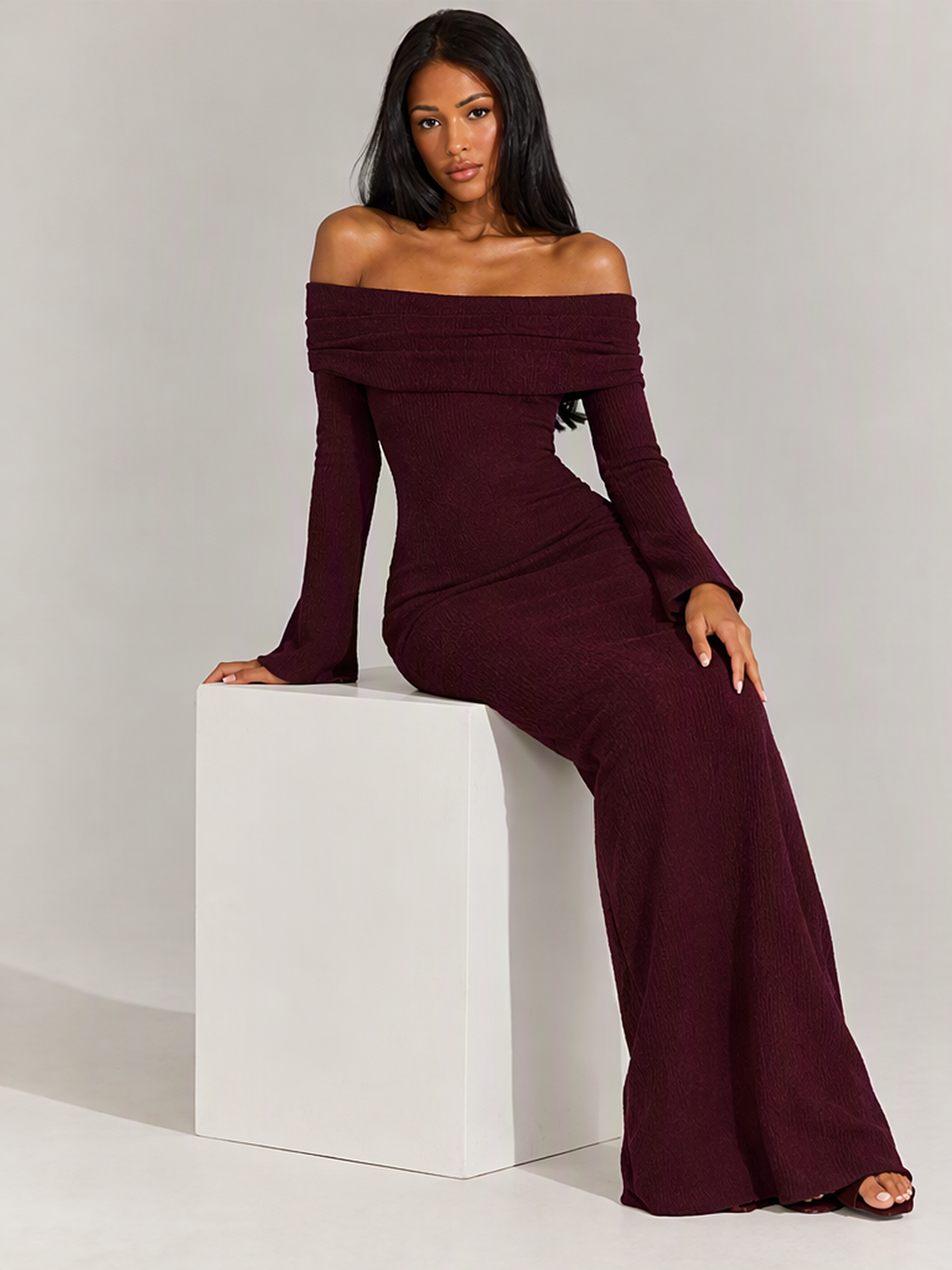 Long-sleeved Off-shoulder Pleated Knit Maxi Dress