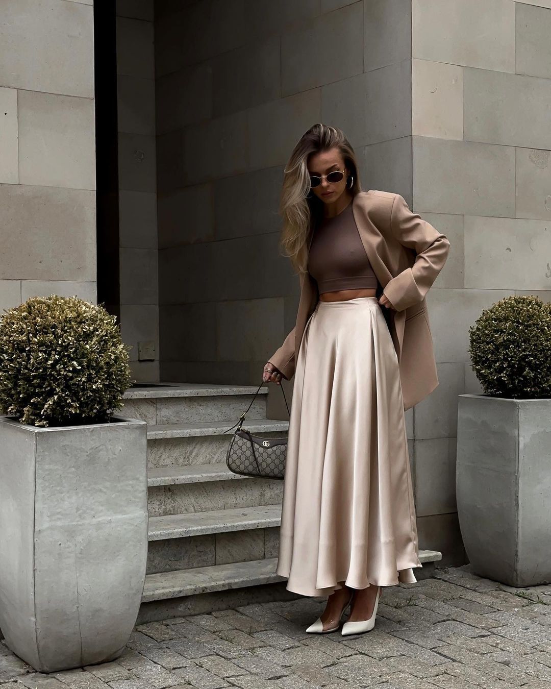 Elegant High-waisted Satin Satin Long Skirt With A Full Hem