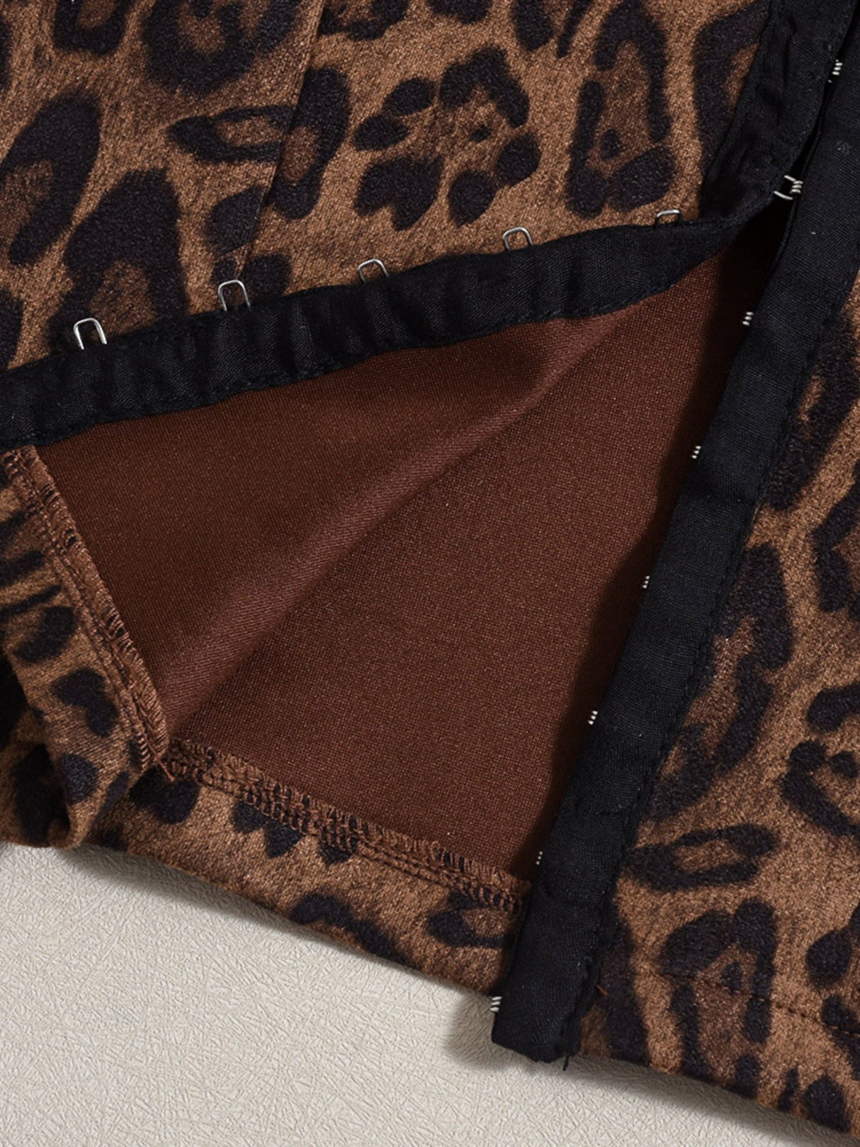 Liber Leopard Print Buttons Hollow Out Suede Tank Tops&Camis