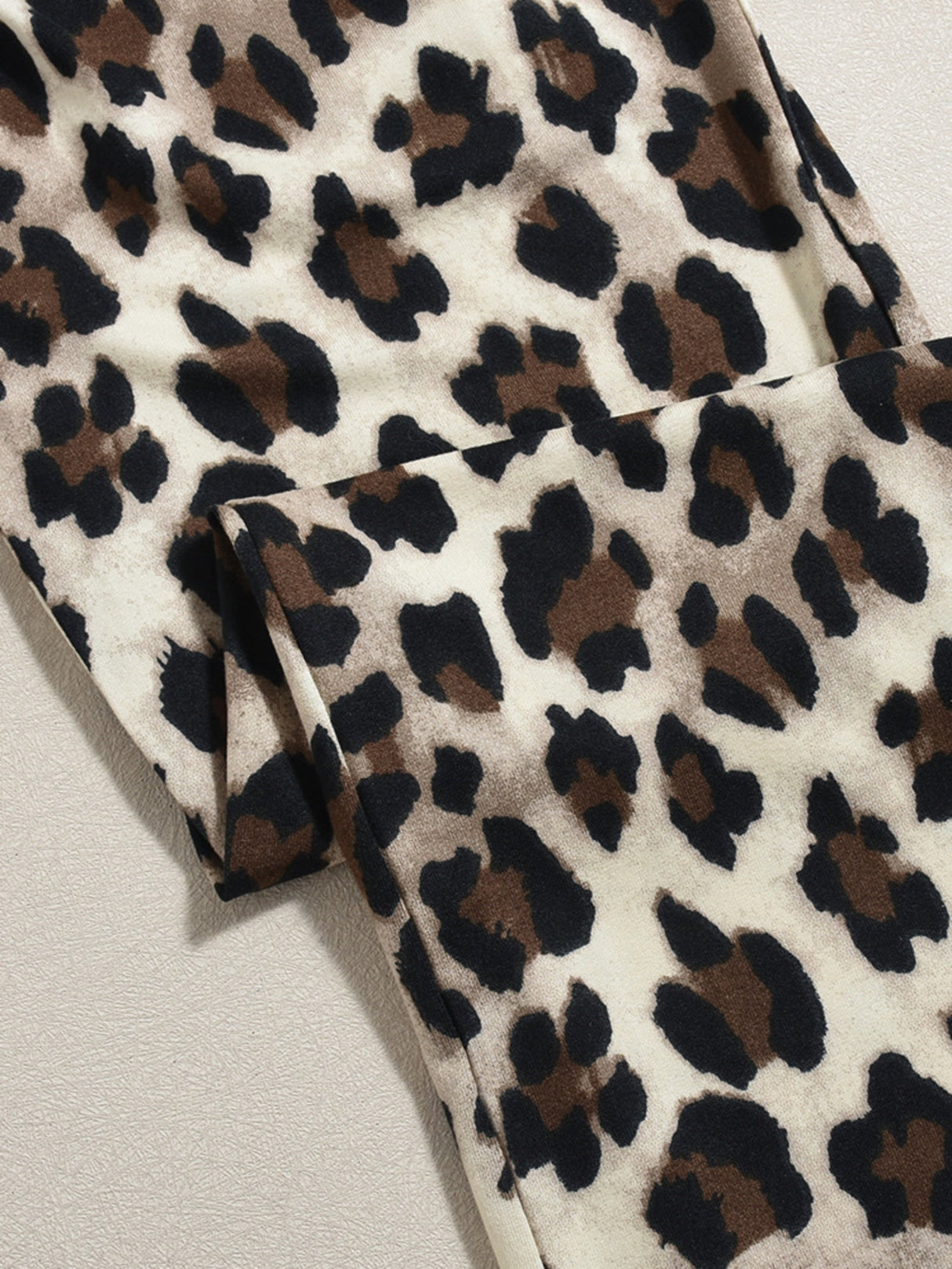 Liber Leopard Print Hip Wrap Square Collar Bell-bottoms Long-sleeved Bodysuit/pants