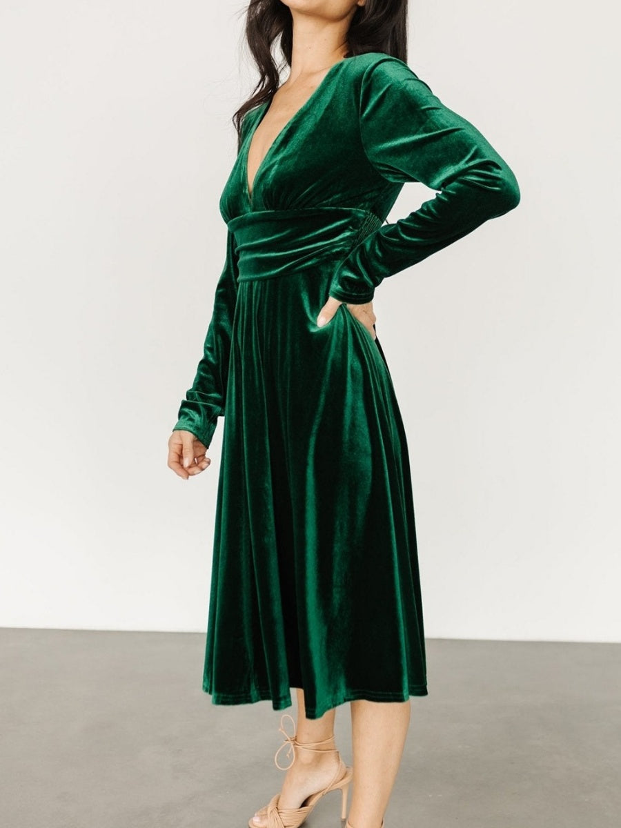 V-neck Long Sleeve Pleated Velvet Midi Dresses