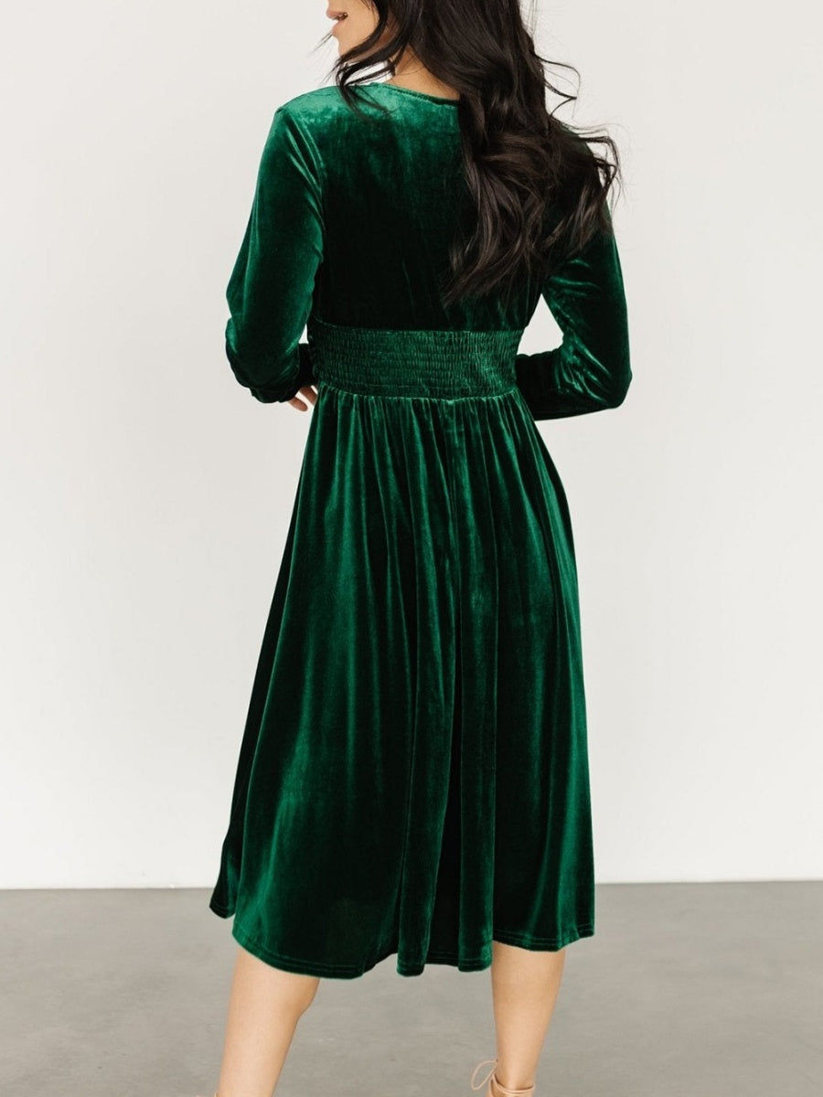 V-neck Long Sleeve Pleated Velvet Midi Dresses