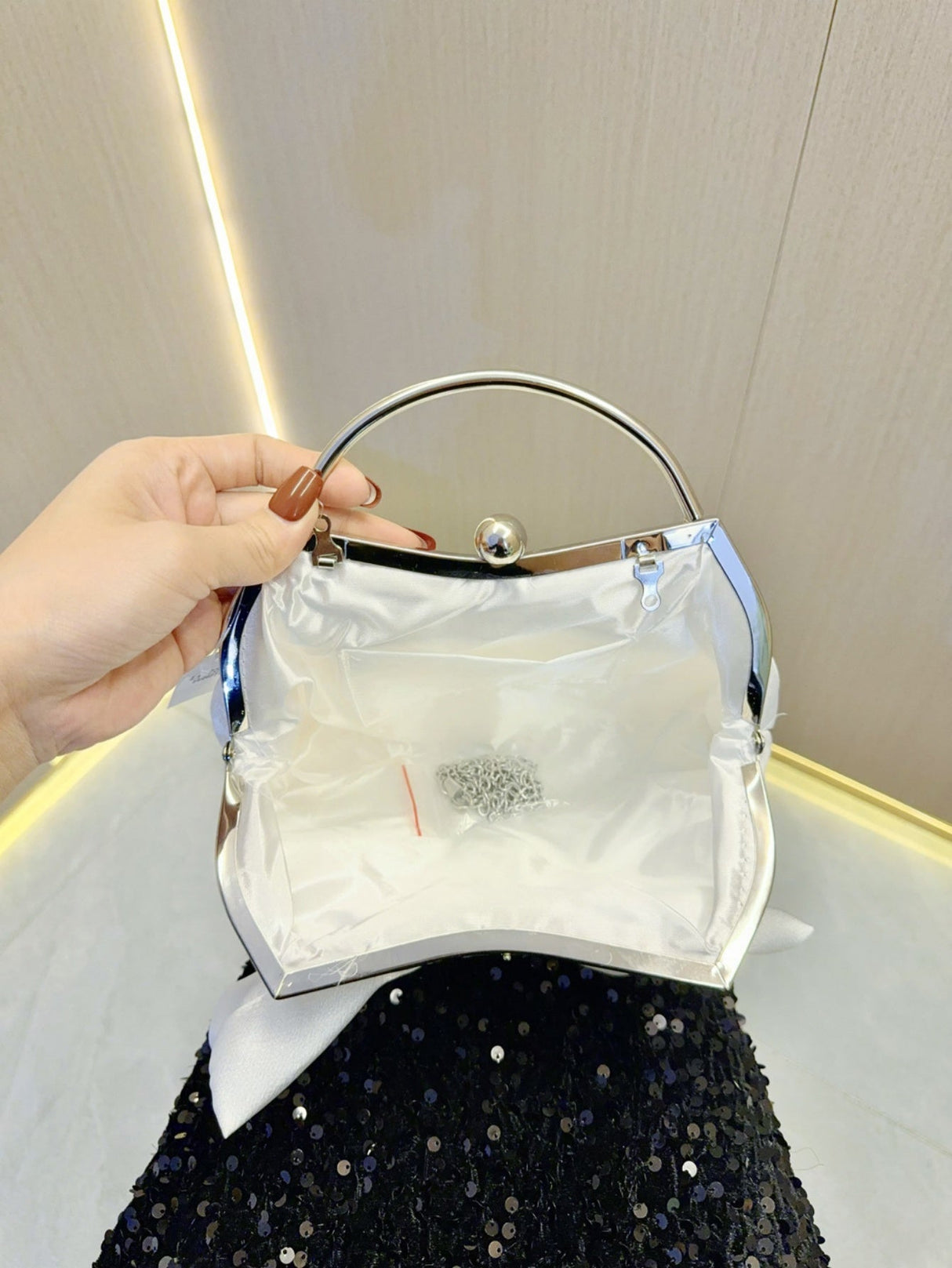 Liber Four Seasons ACC Bow Crescent Bag