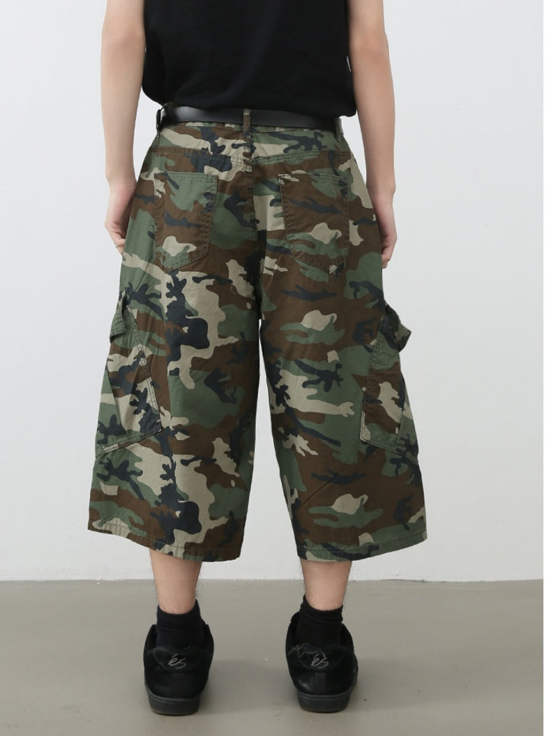 Multiple Pockets Camouflage Denim Tooling Shorts