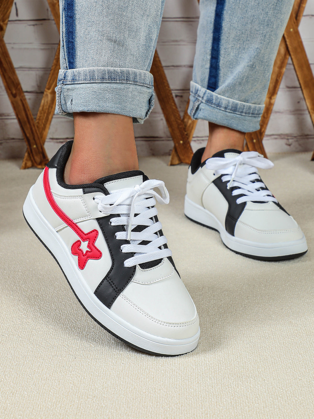Color-blocked Unisex Casual Sneakers