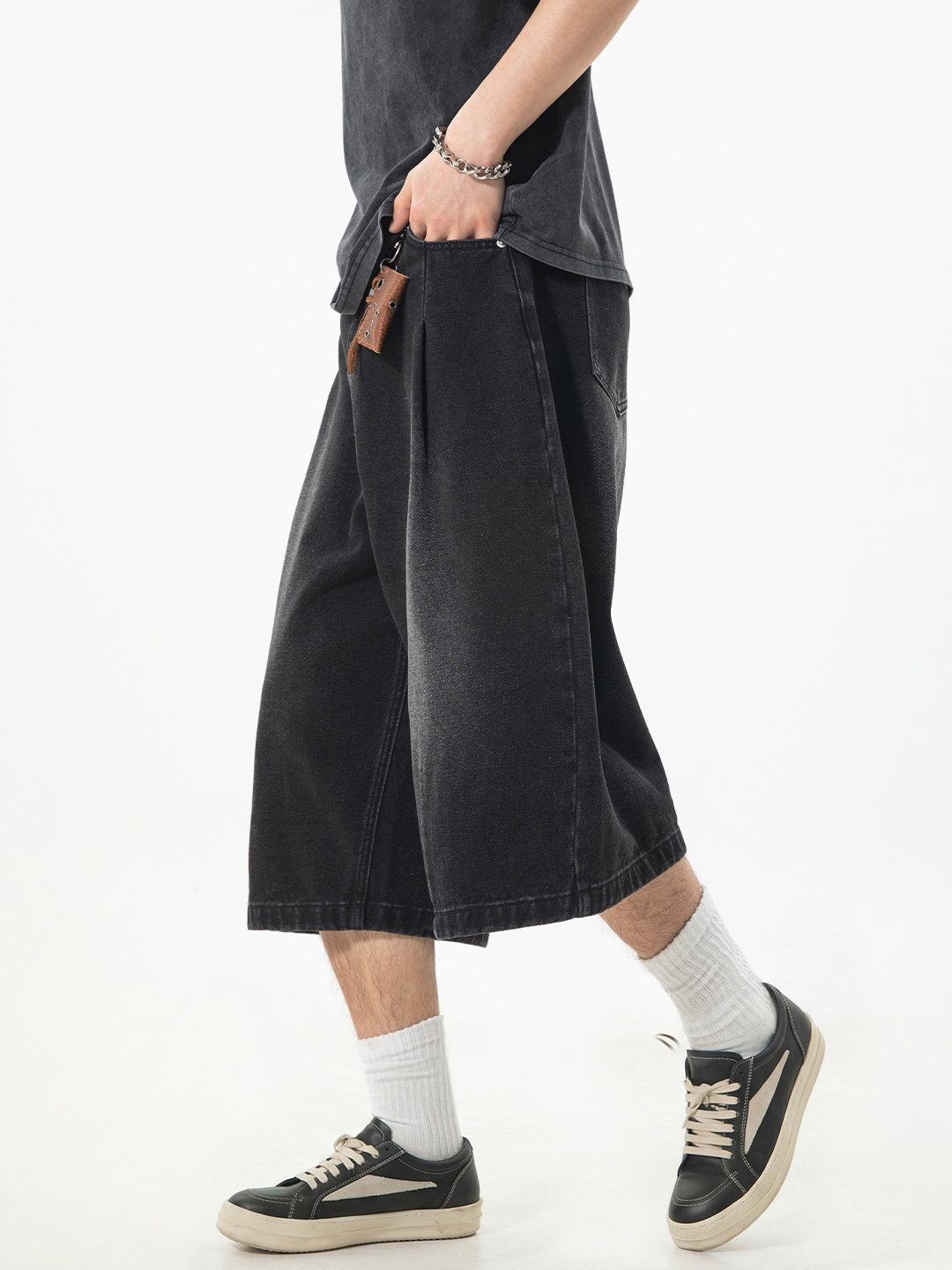 Washed Distressed Loose-fit 7 Points Shorts