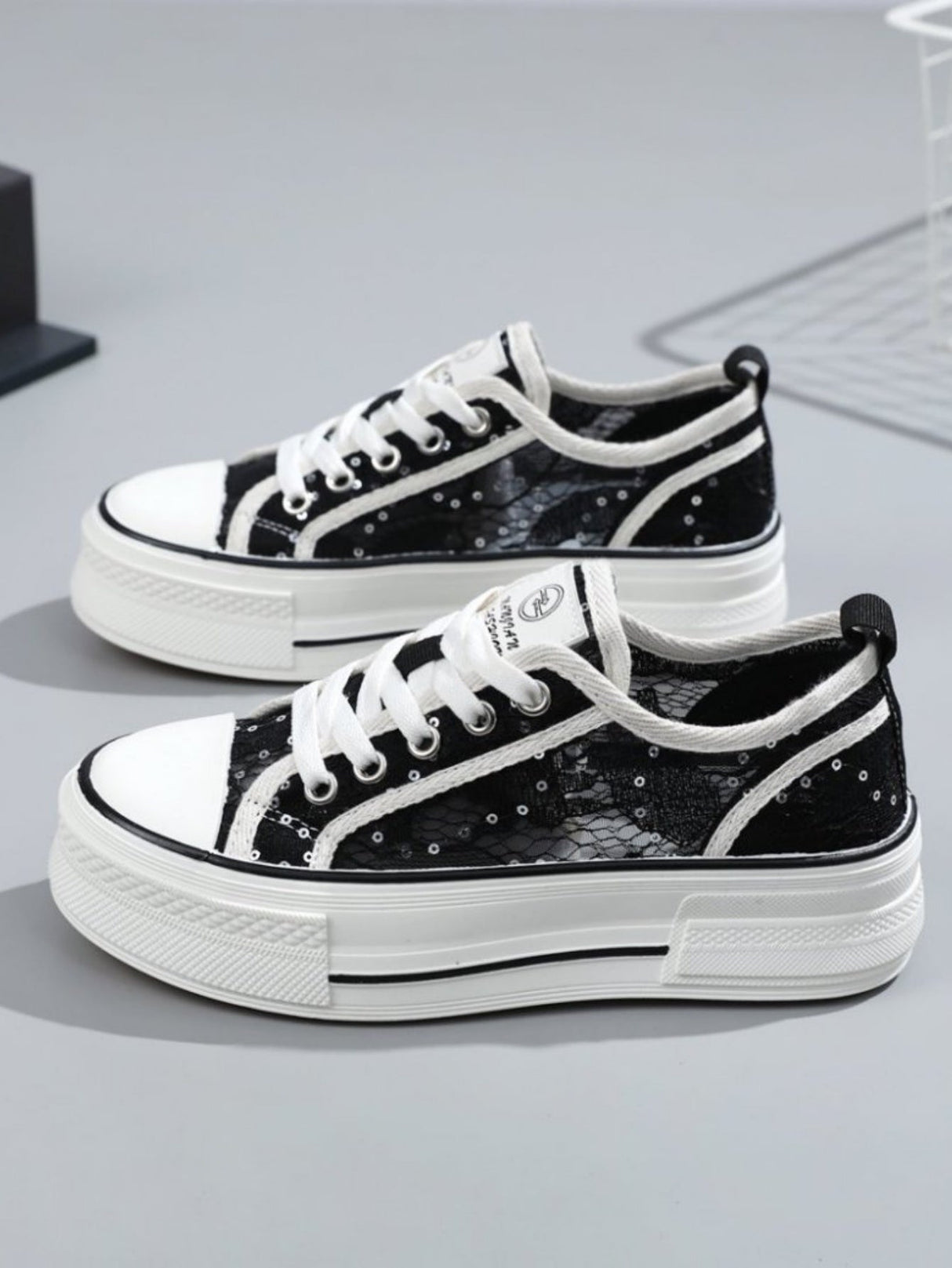 Sequined Mesh Thick-soled Women's Casual Sneakers