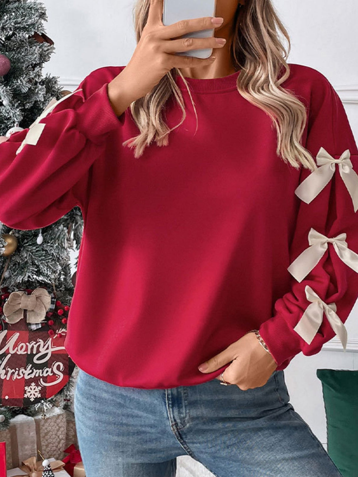Sweet Red Round Neck Long-sleeved Christmas Bow Bottoming Top Sweatshirt