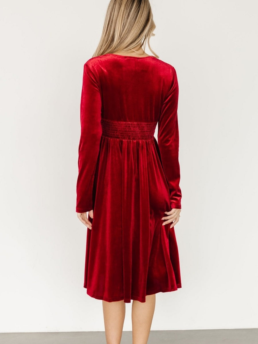 V-neck Long Sleeve Pleated Velvet Midi Dresses