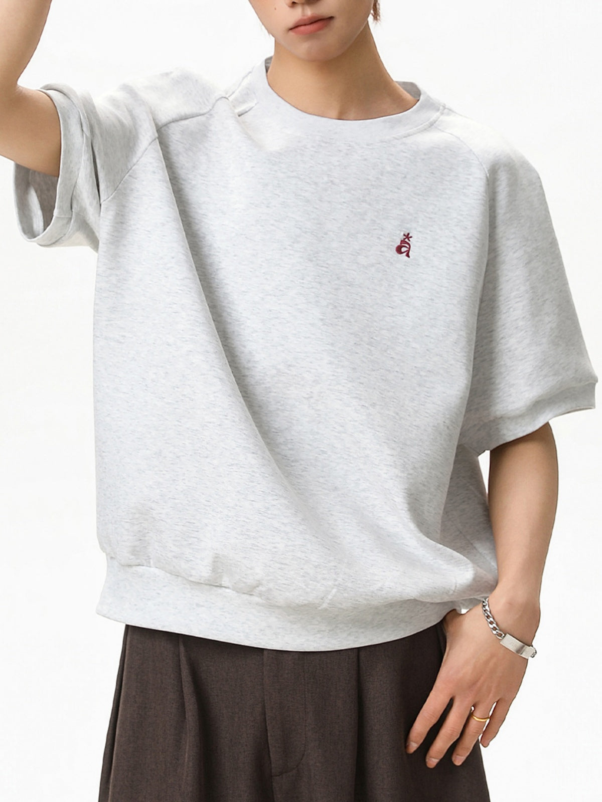 Color-blocked Embroidery T-shirts