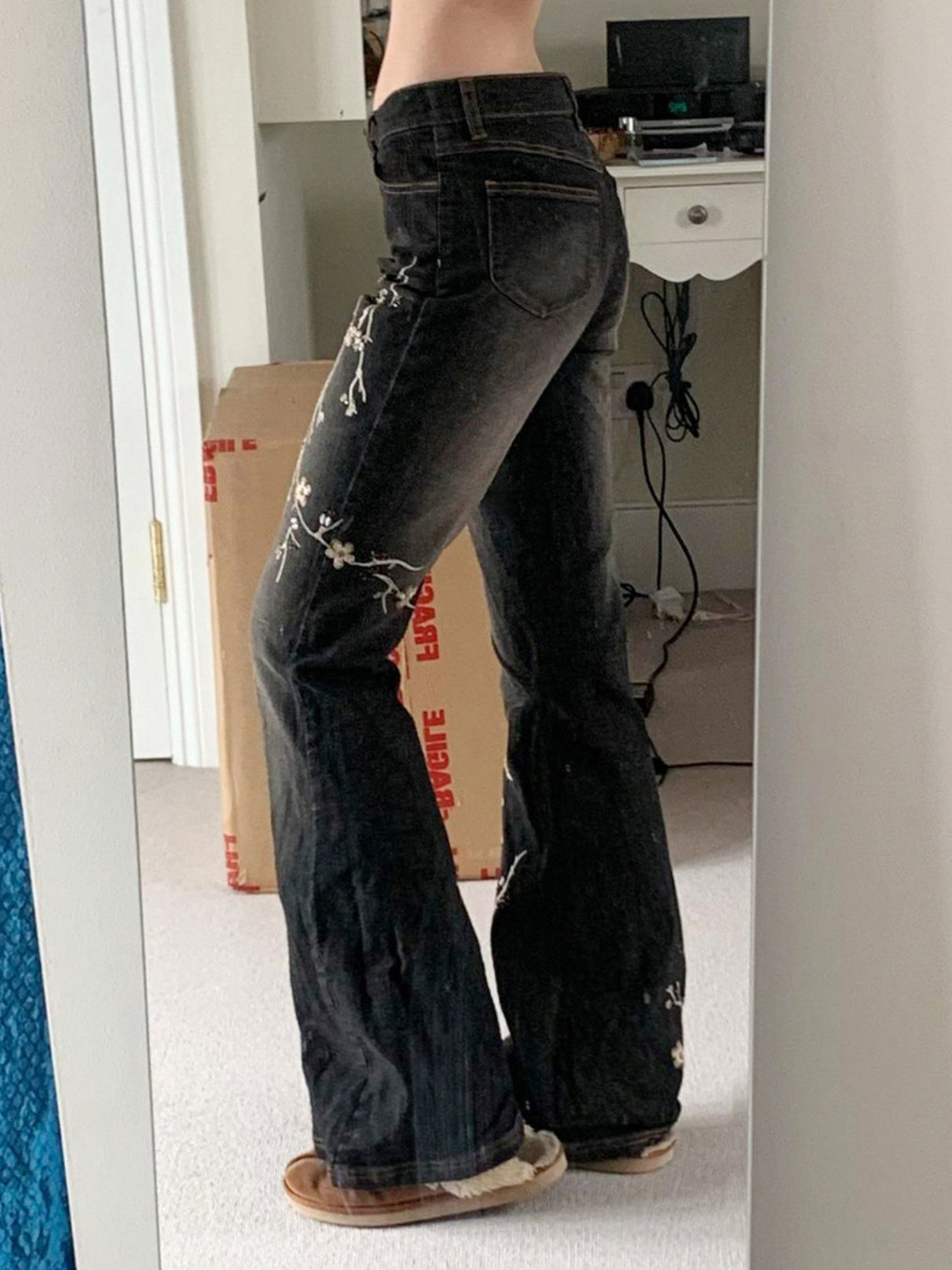 Floral Embroidery Retro Bell-bottoms Jeans