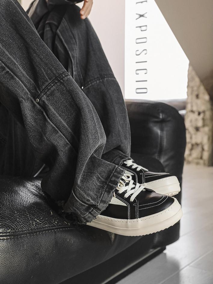 Color-blocked Casual Sneakers
