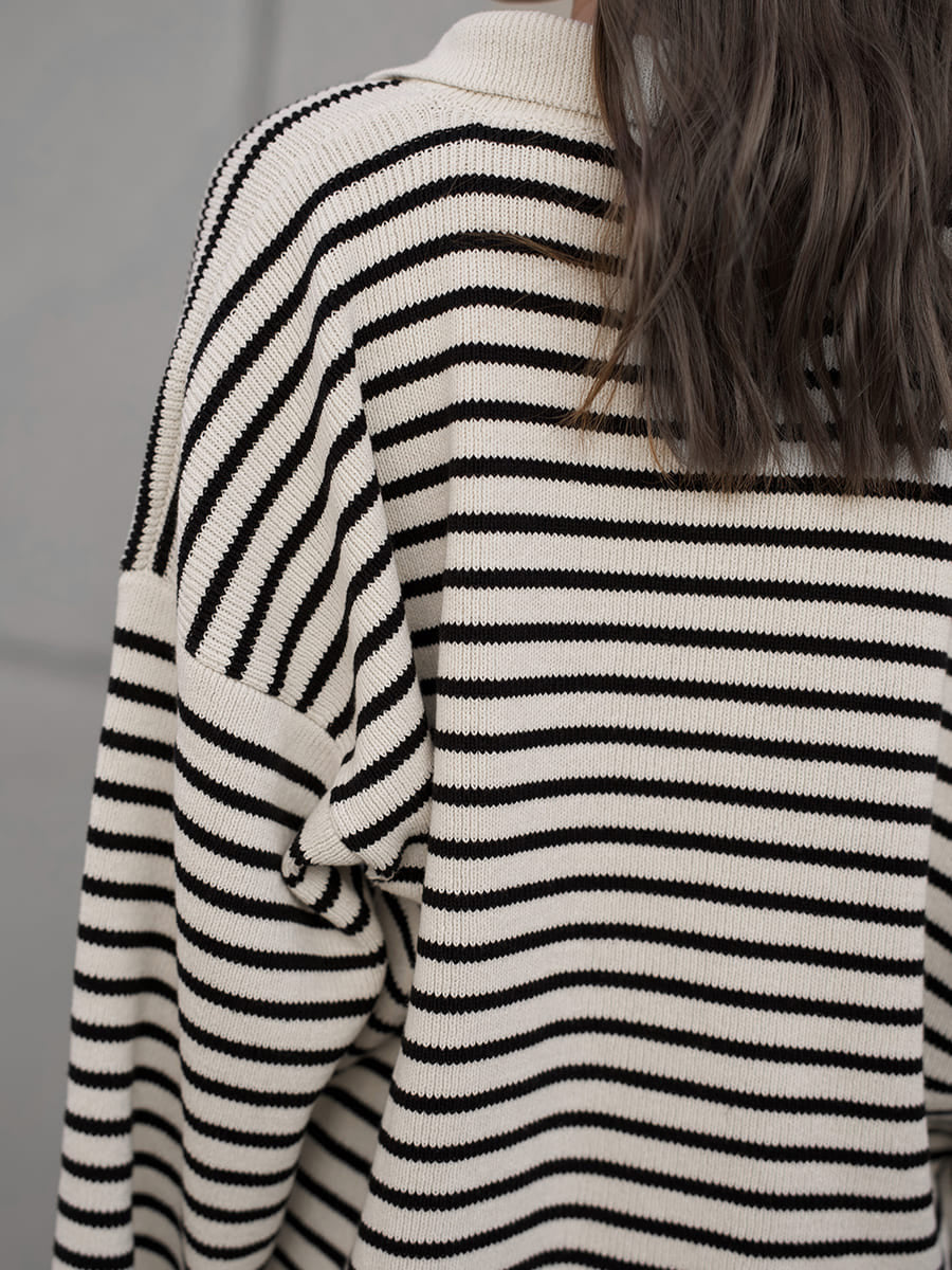 Black Striped Sweater With Collar, Long Sleeves, Loose Fit, Pullover Style.