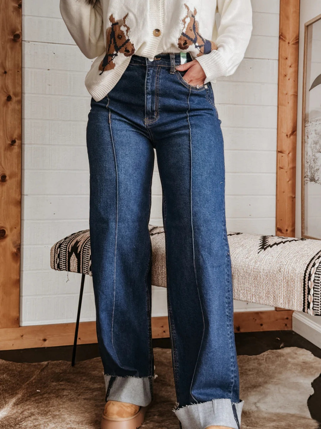 Stretch Mid-rise Straight-leg Distressed Jeans