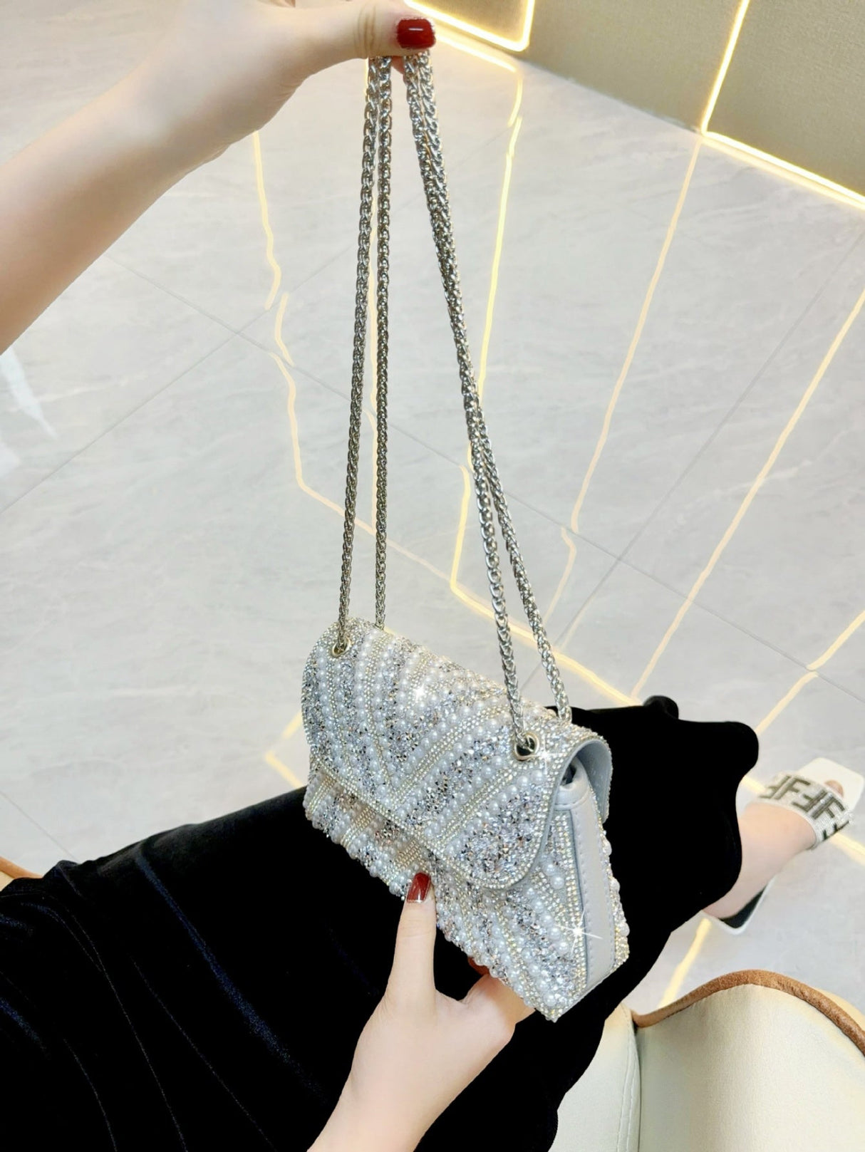 Liber Four Seasons ACC Diamond Pearl Underarm Bag