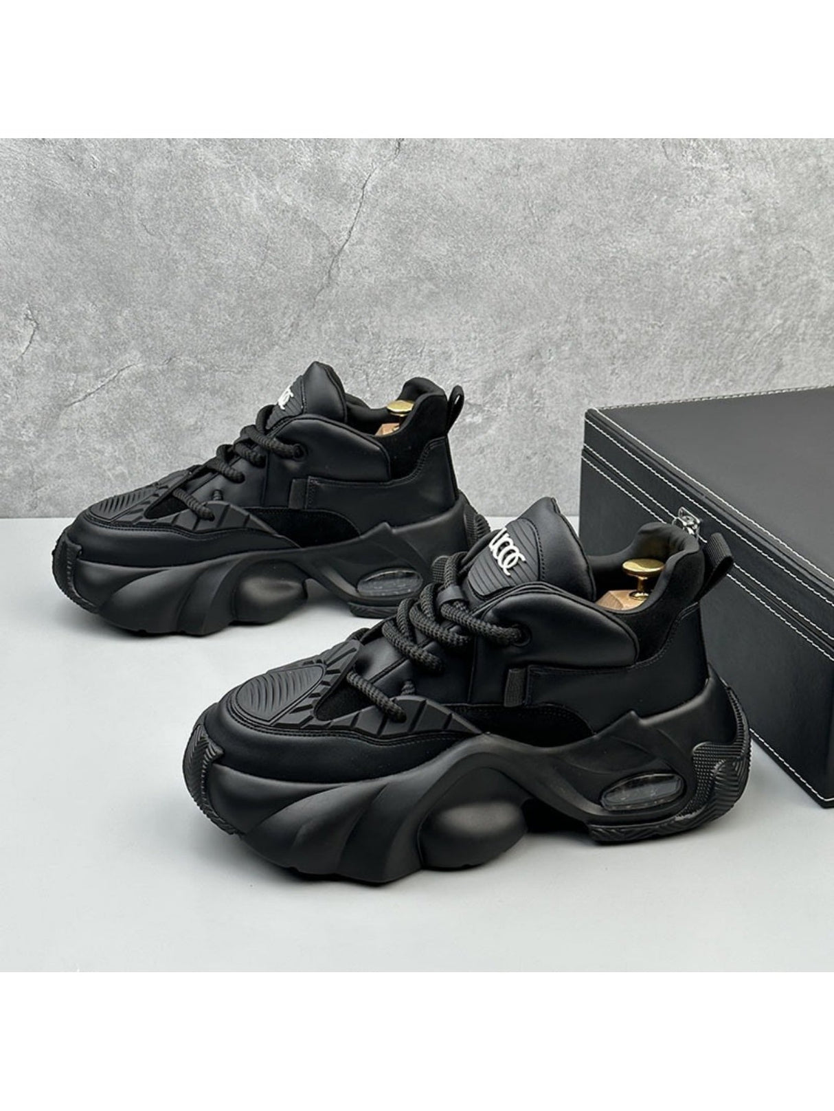 Liber Four Seasons Thick-soled Men's Casual Sports Shoes