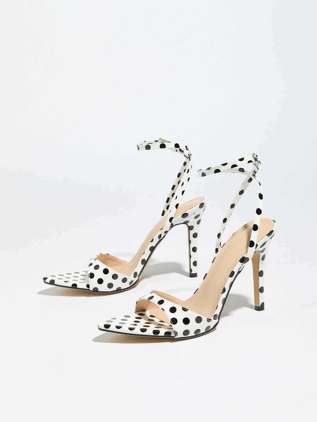 Black And White Polka Dot High-heeled Sandals
