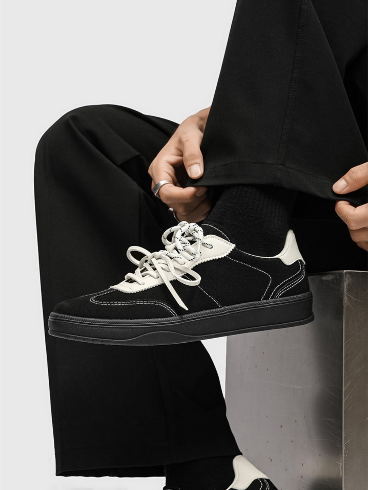 German Training Retro Color-blocked Lace-up Sneakers