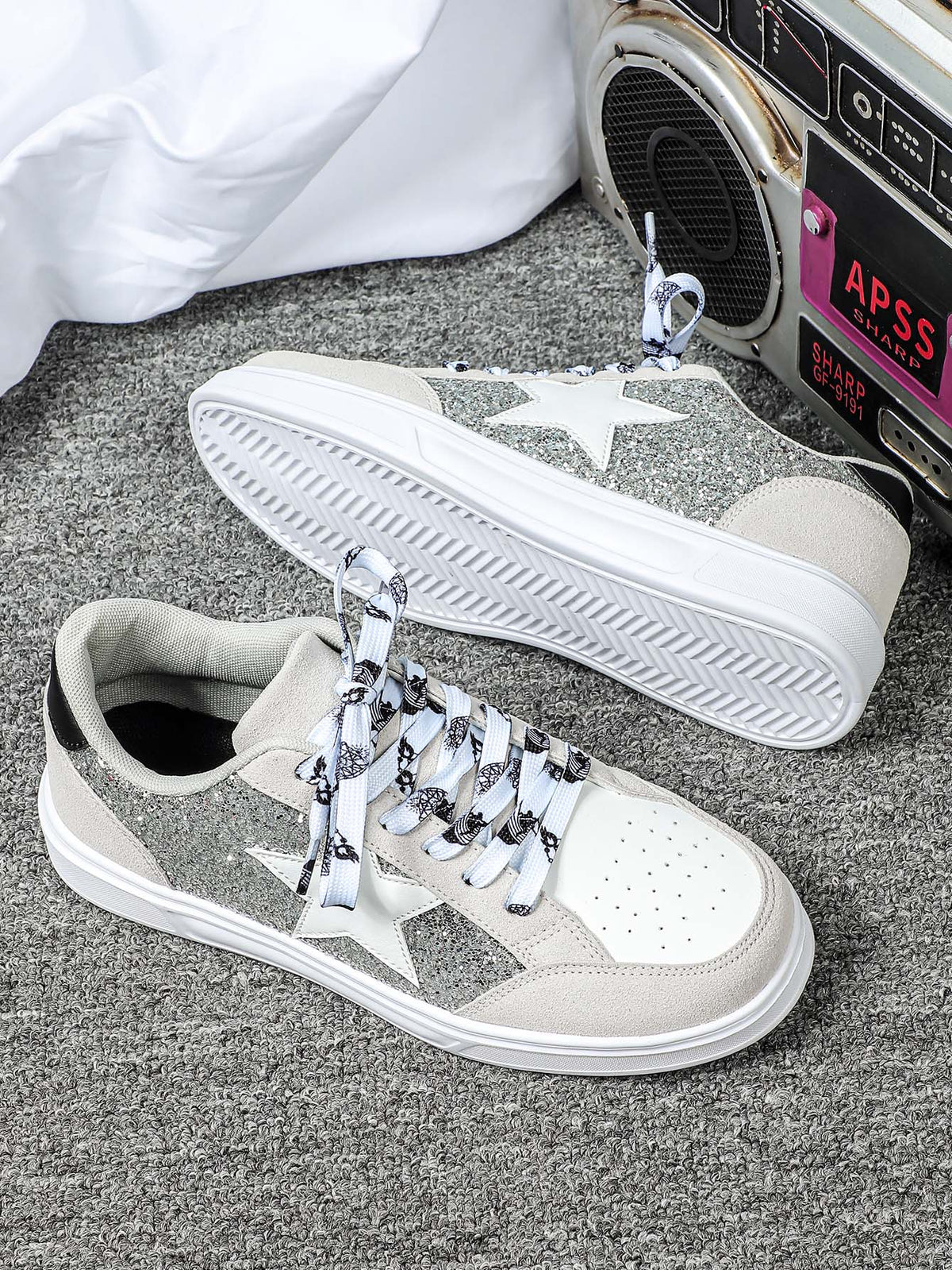 Women's Sneakers With Five-pointed Star Sequins