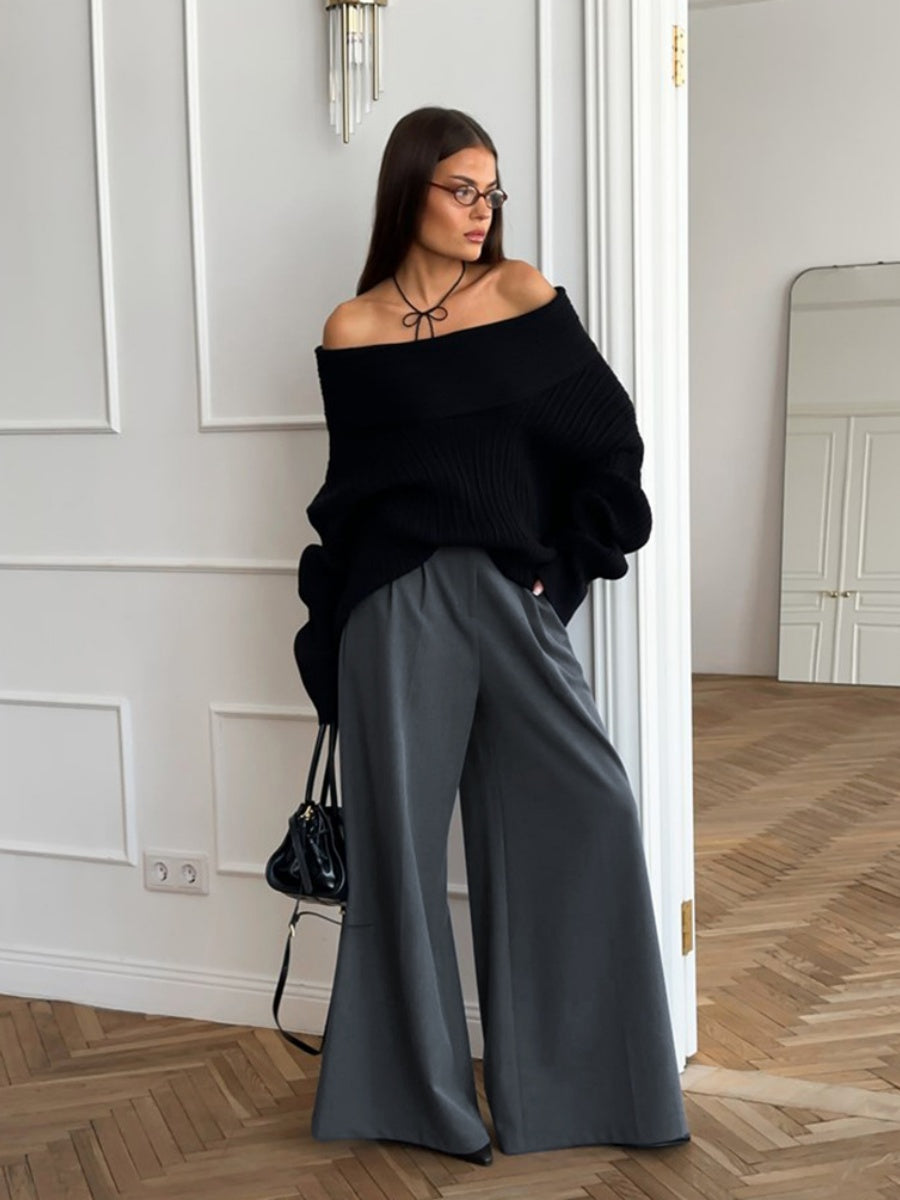 Wide-leg pleated trousers