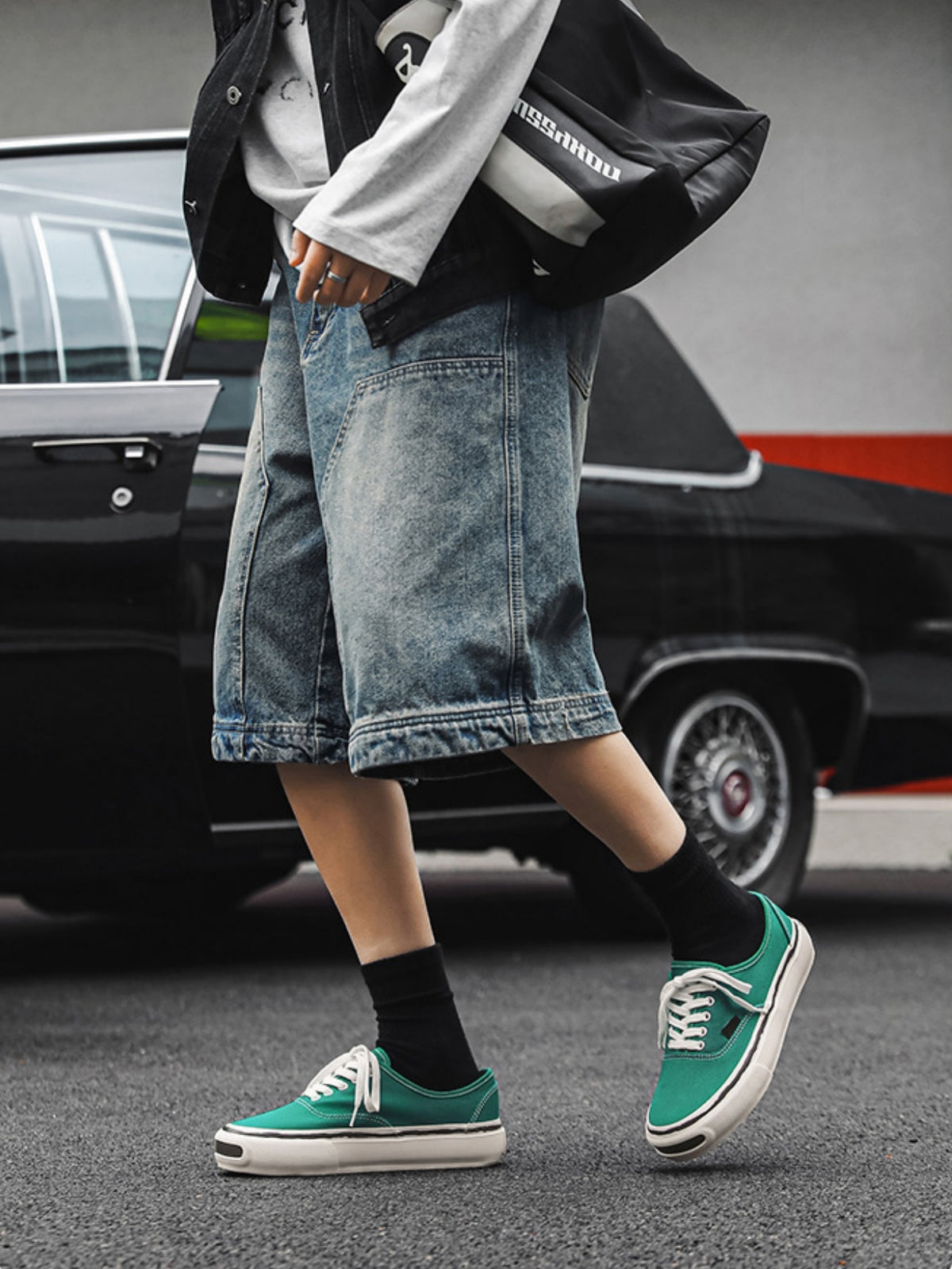 Color-blocked Canvas Shoes