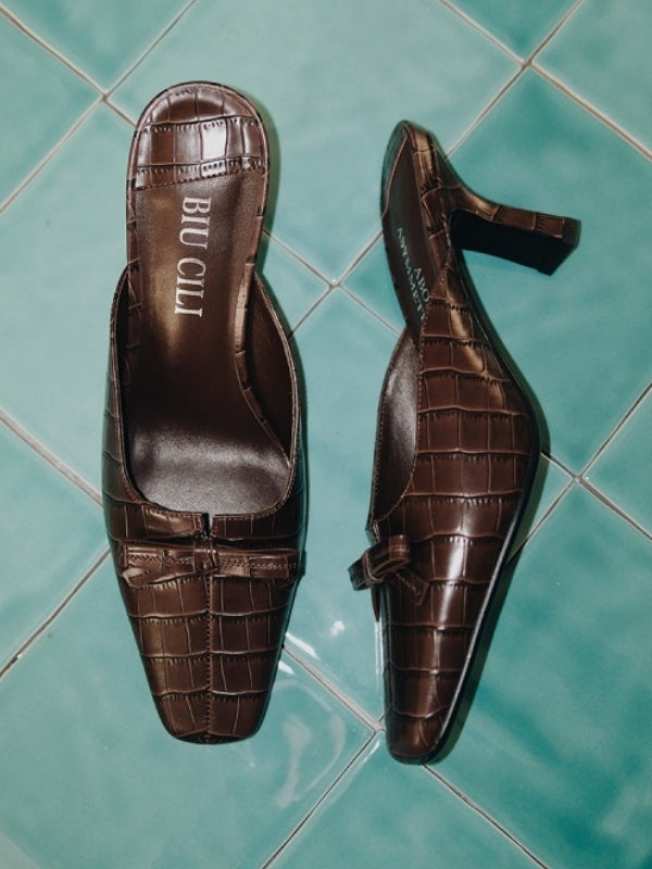 BIUCILI Original Design French-style Crocodile-patterned Cowhide Bow Low-cut High-heeled Mule Slippers For Women.