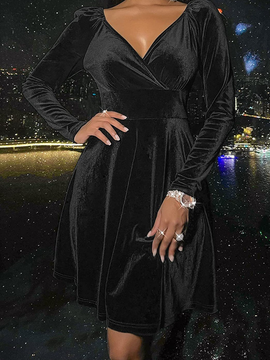 Long-sleeved Silver Fox Velvet V-neck Short Dress