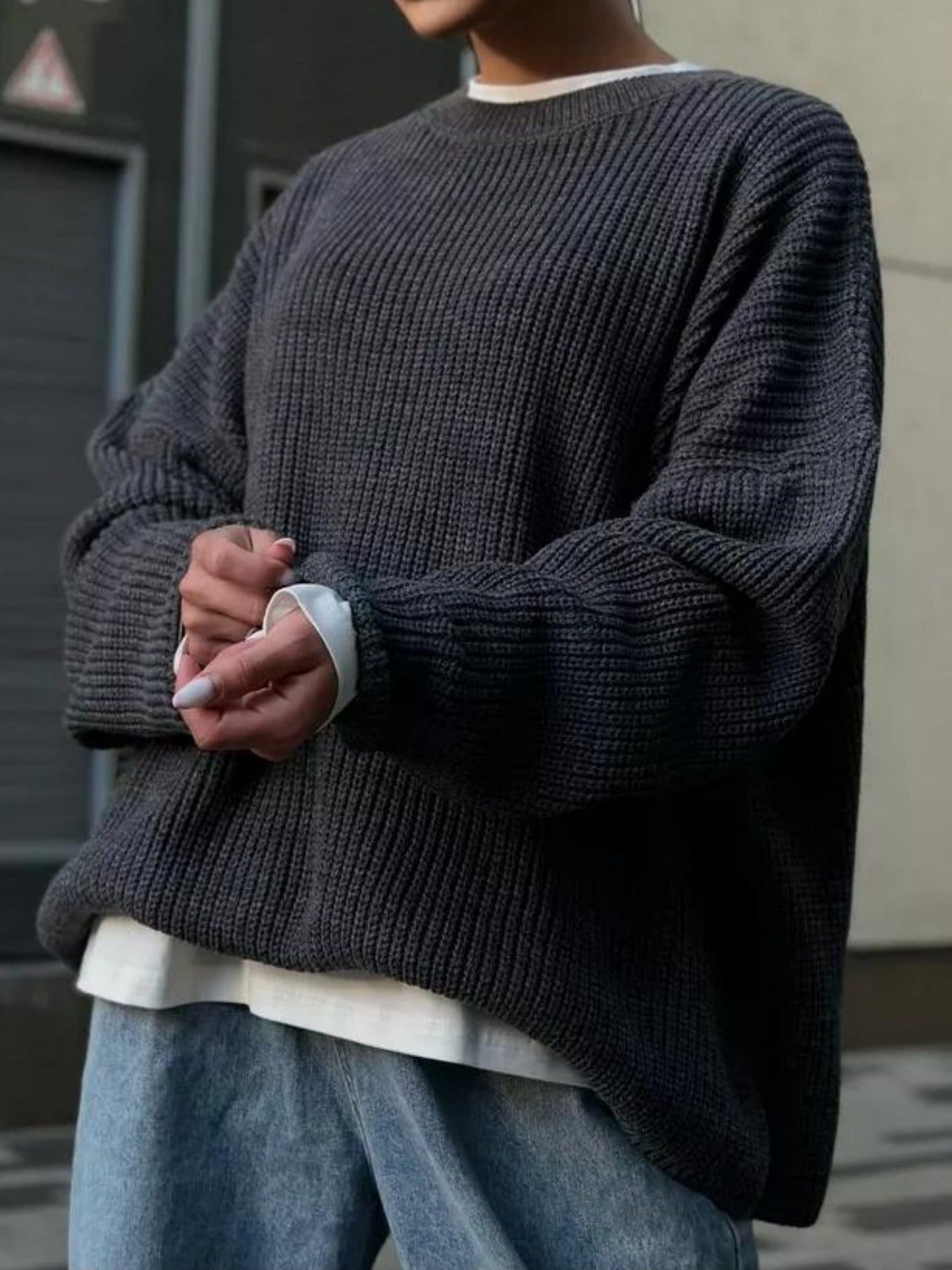 Liber Crew Neck Solid Color Knitted Sweater