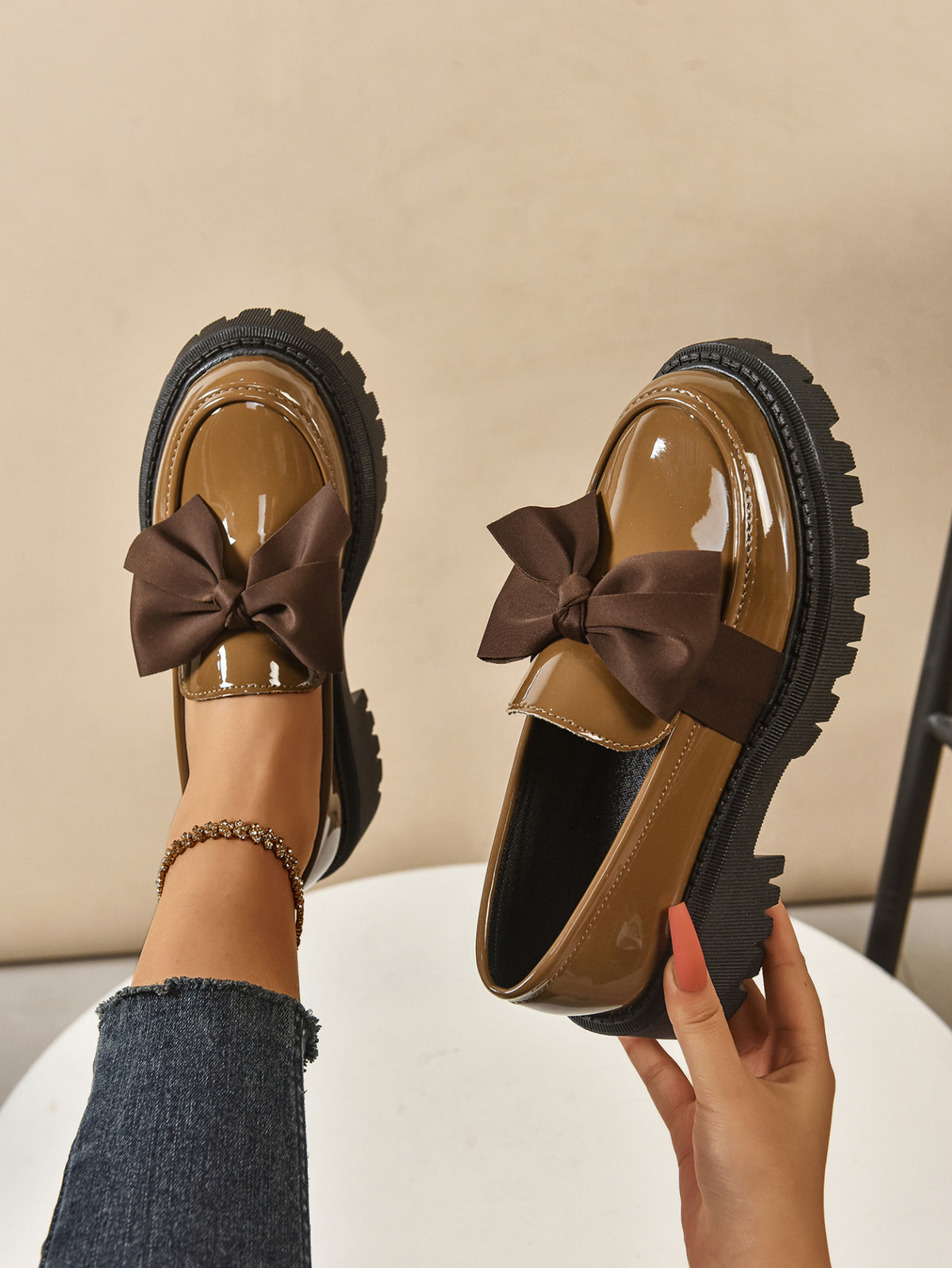 Bow-tie British Style Loafers
