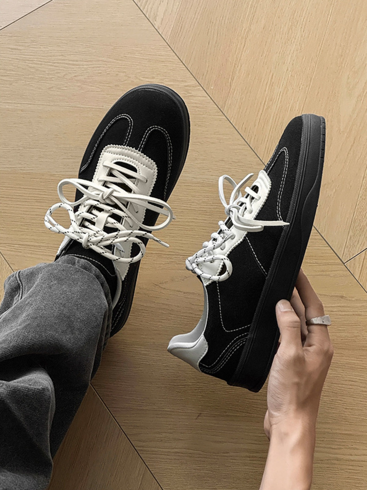 German Training Retro Color-blocked Lace-up Sneakers