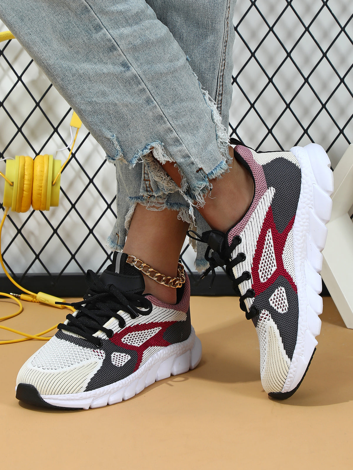 Color-blocked Women's Casual Sneakers