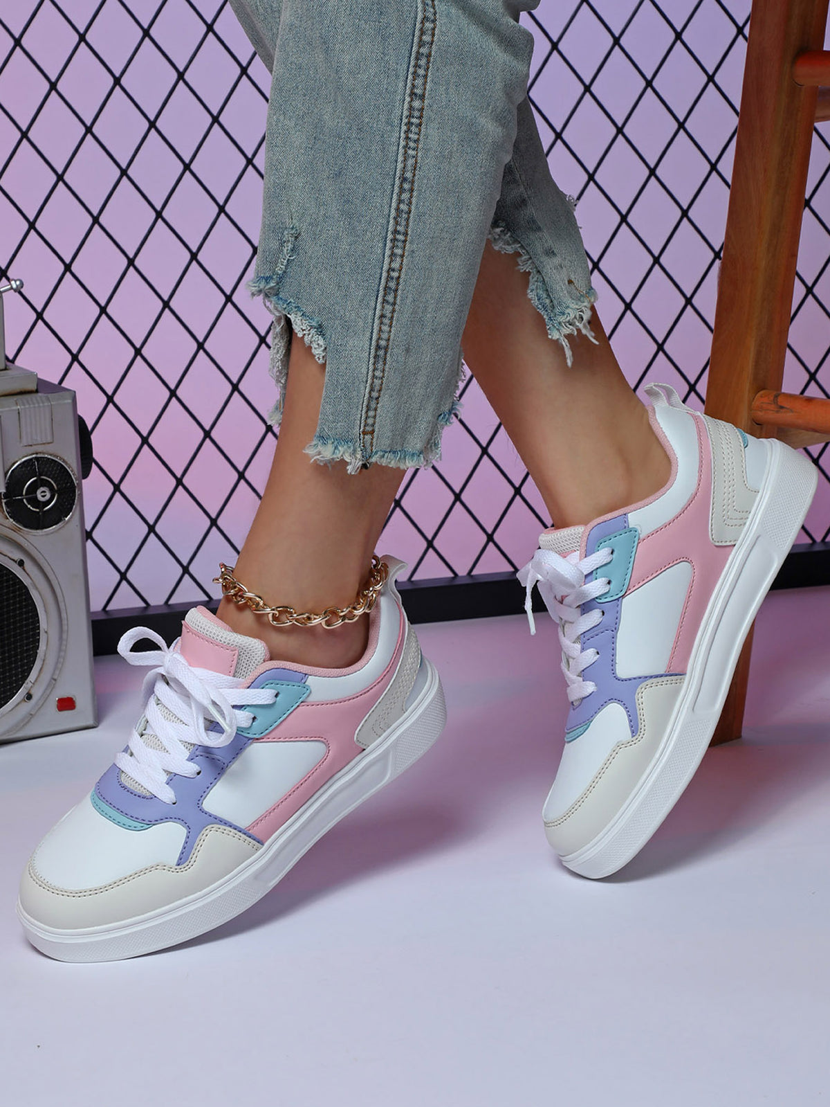 Color-blocked Women's Sneakers
