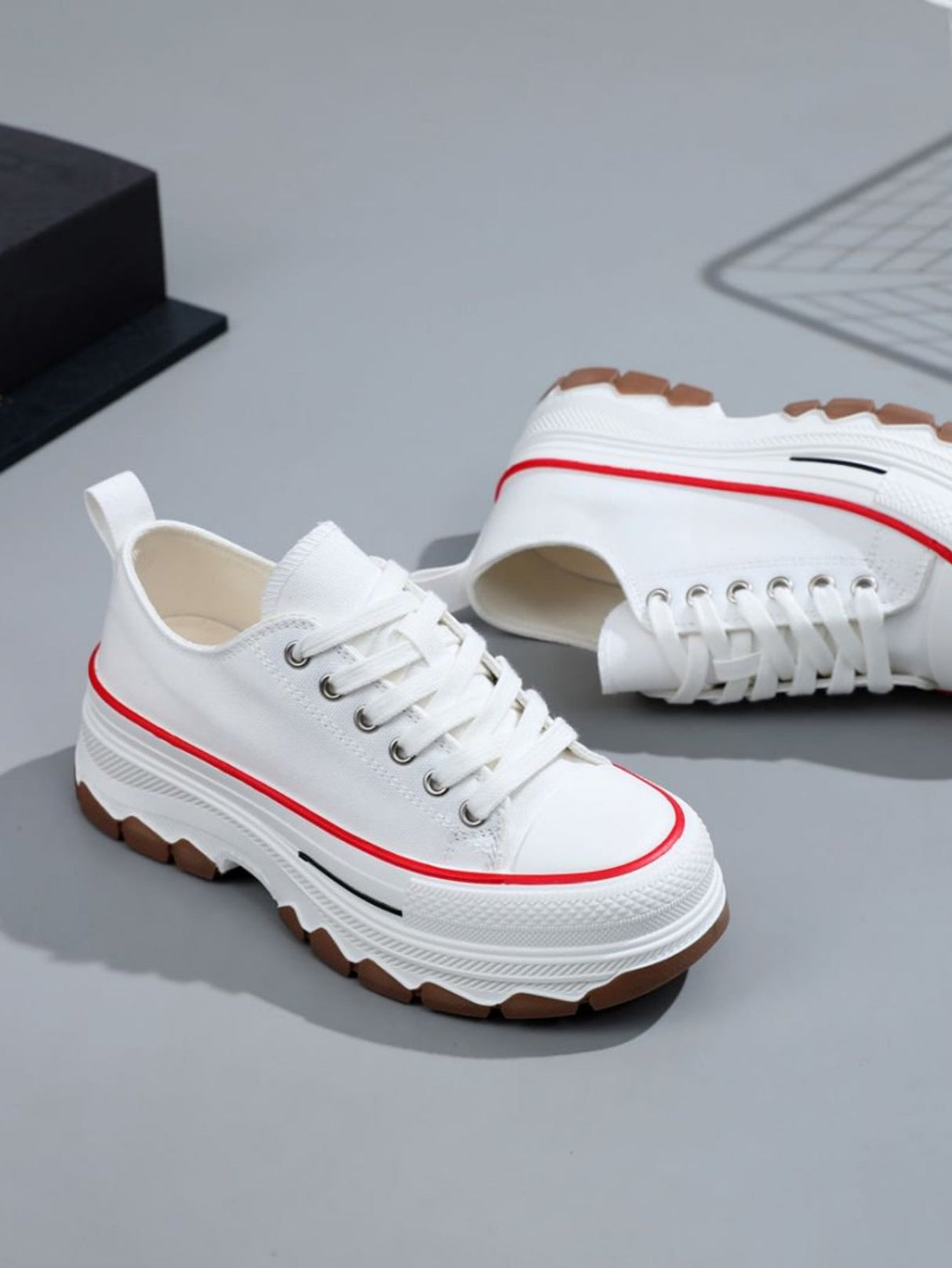 Women's Canvas Thick-soled Casual Sneakers