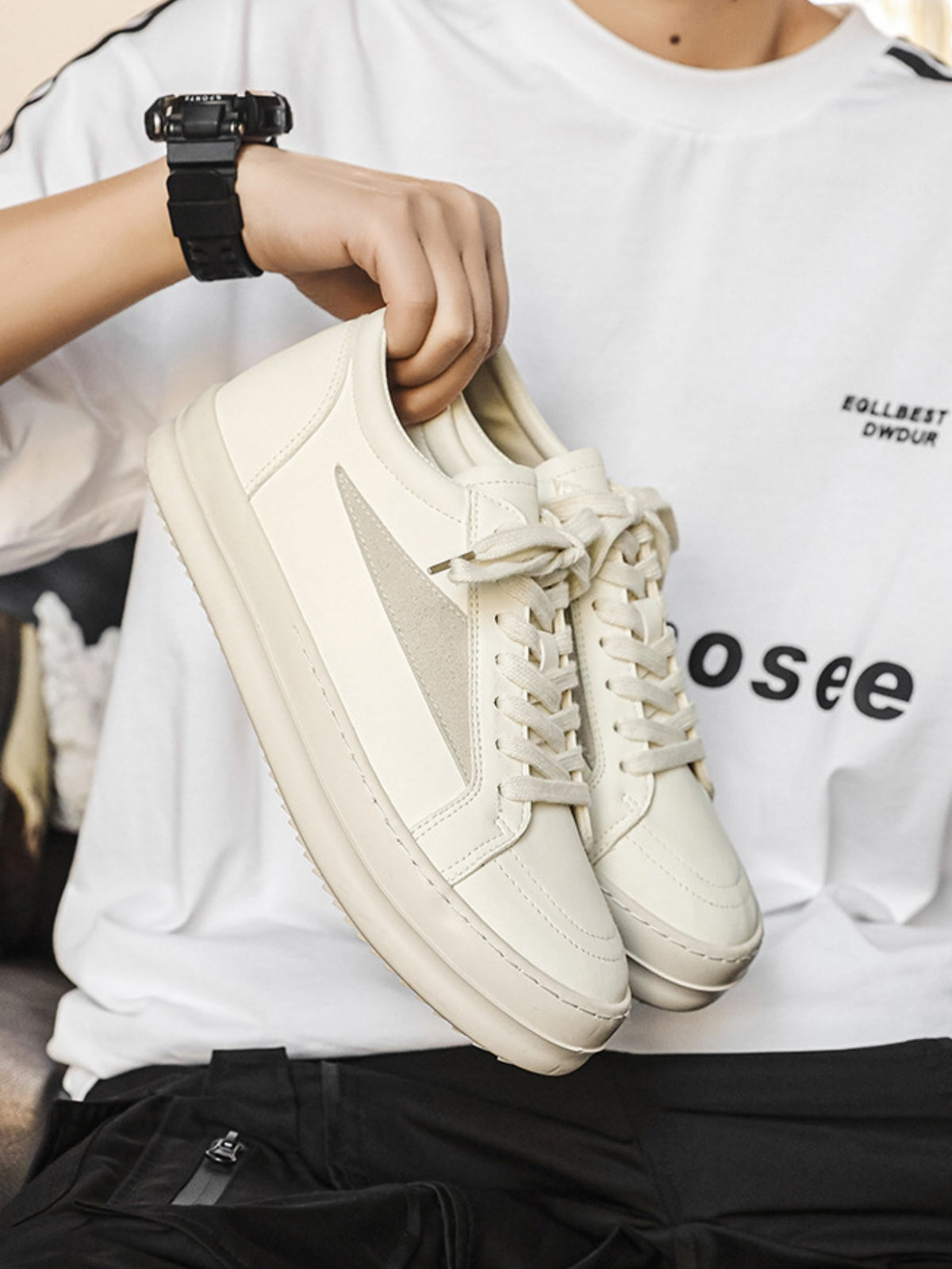 Color-blocked Casual Sneakers