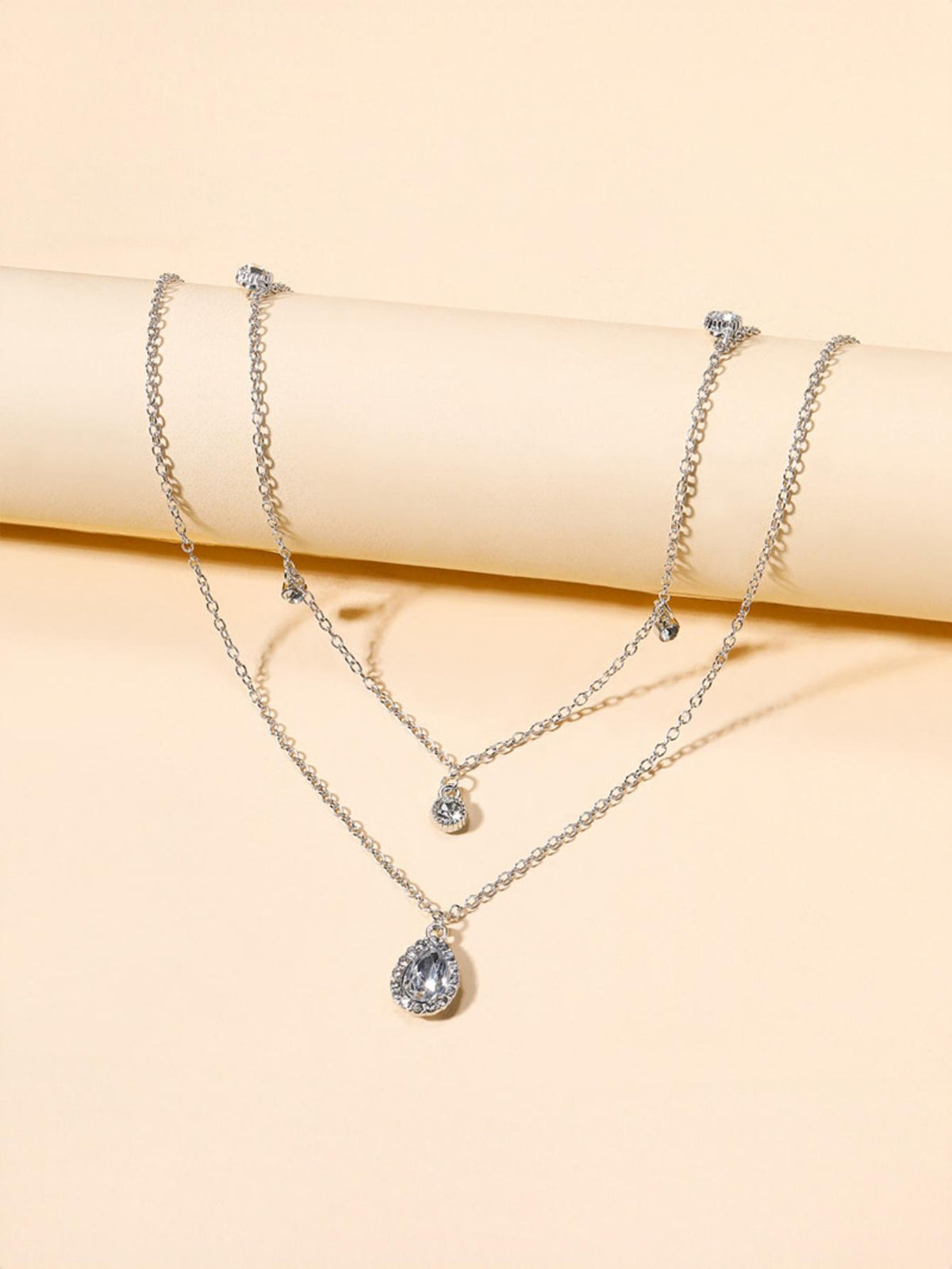 Gold-plated Teardrop Pendant Necklace