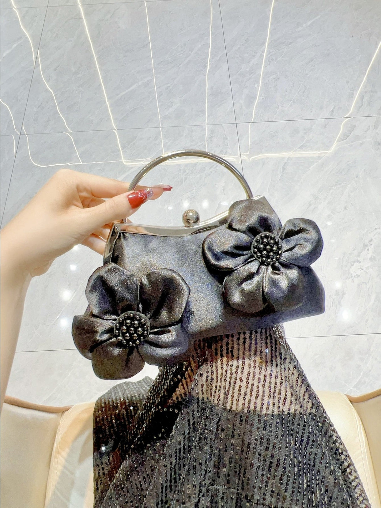 Liber Four Seasons ACC Pearl Bow Cloud Bag