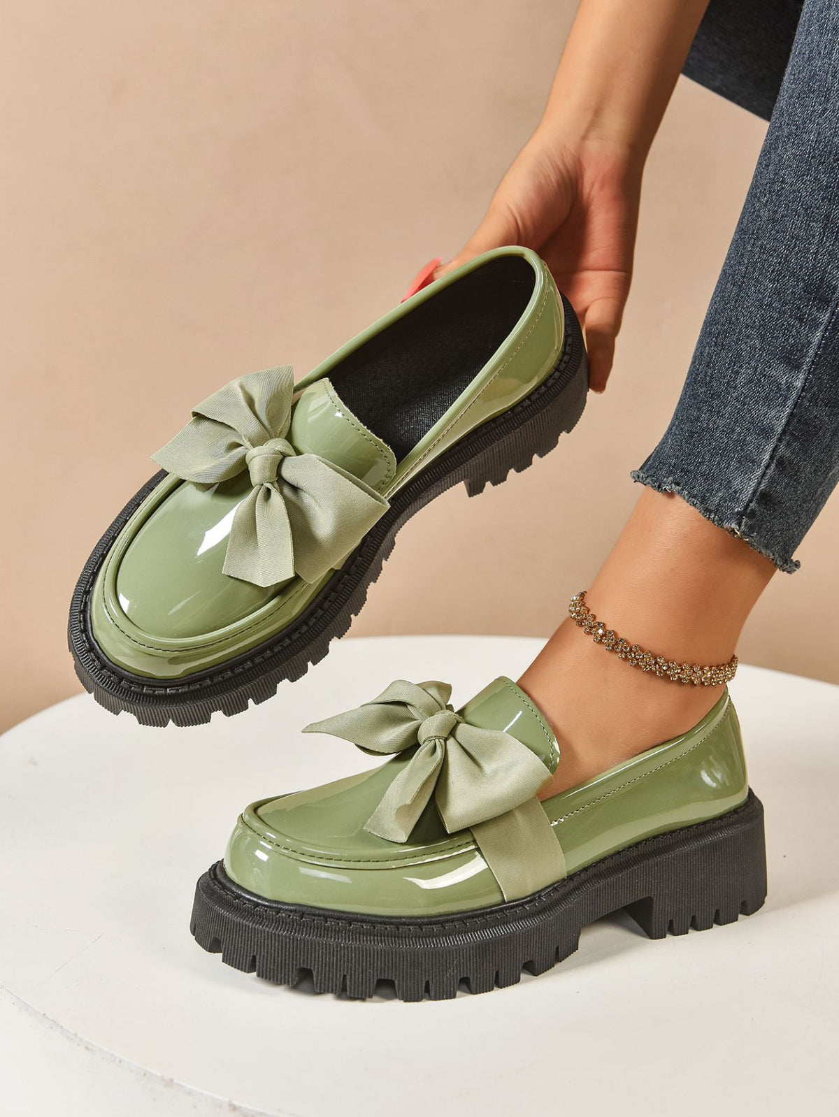 Bow-tie British Style Loafers