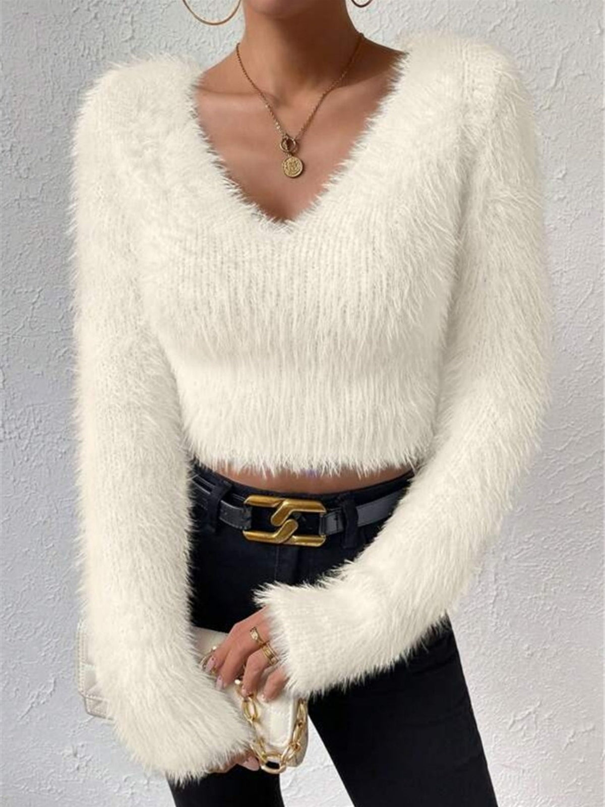 Plüsch-Kurzpullover mit V-Ausschnitt