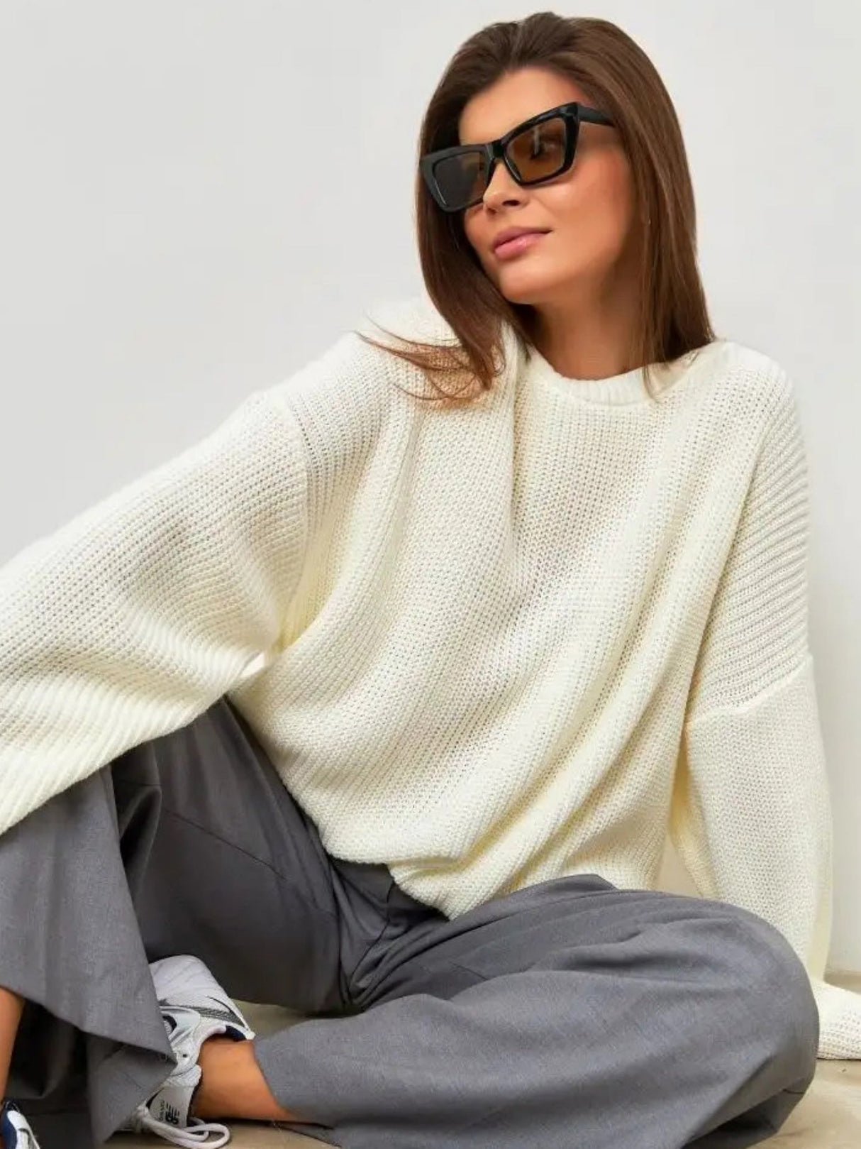 Liber Crew Neck Solid Color Knitted Sweater