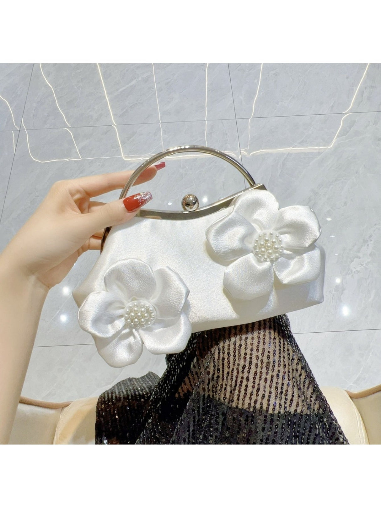 Liber Four Seasons ACC Pearl Bow Cloud Bag