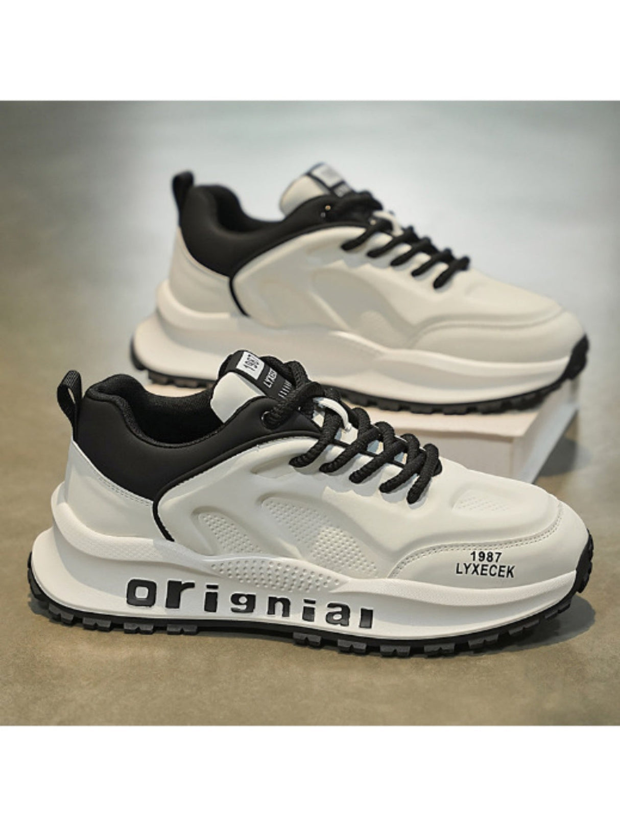 Liber Four Seasons Thick-soled Men's Casual Sports Shoes