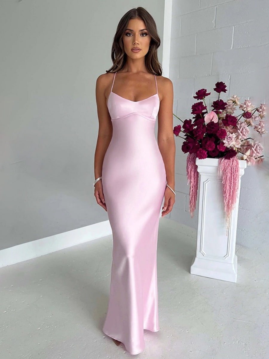 Robe longue dos nu à fines bretelles et liens