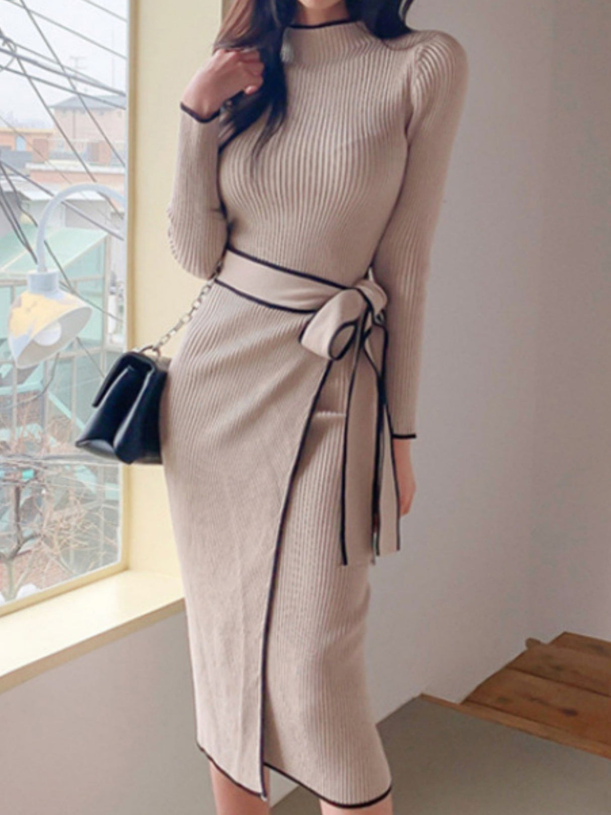 Half-high Collar, Ribbed, Slim-fitting, Color-blocked Mid-length Knitted Dress With Ties