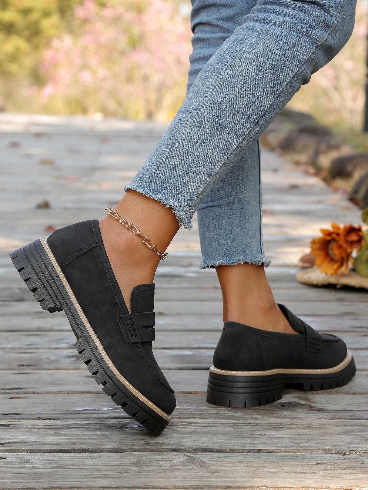 Liber Four Seasons Thick-soled Women's Slip-On Loafers