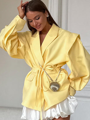 Blazers à bretelles et col en V pour les trajets domicile-travail