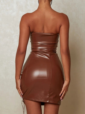 Soutien-gorge sans bretelles en similicuir ajouré, gainant la taille, les hanches et la poitrine, idéal pour les mini-robes de soirée et les robes courtes.