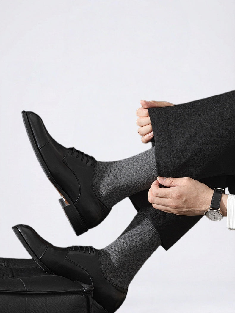 Four Seasons Moisture-wicking Breathable Antibacterial Anti-odor Medium Tube Socks