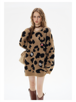 Leopard Metal Badge Loose All-match Crew Neck Sweater